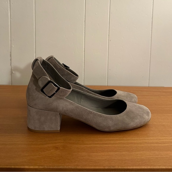 Steve Madden Wails grey suede ankle strap block heels - Picture 2 of 7
